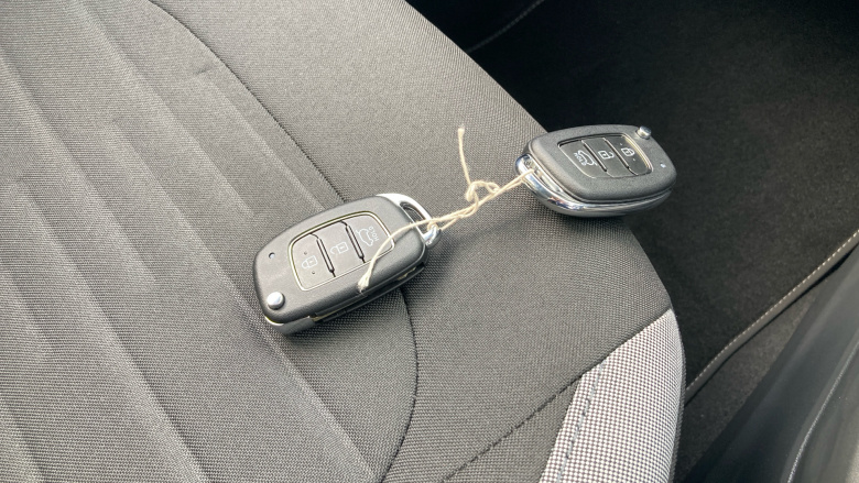 Hyundai i10 1.0 [63] Advance 5dr Auto [Nav] Petrol Hatchback